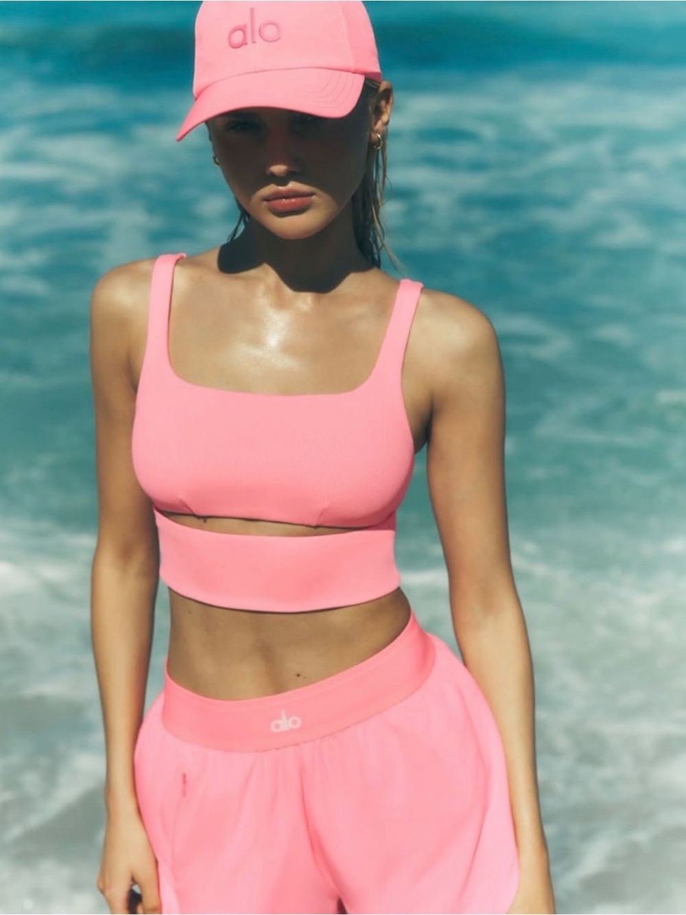 ALO Yoga Neon Bubblegum Slit Bra